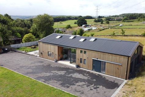 Converting a former agricultural barn into a home | Barn conversion - Fibre Architects Barn Conversion Interiors Open Plan, Barn Conversion Bedroom, Modern Barn Conversion, Barn Conversion Exterior, Converted Barn Homes, Barn House Conversion, Barn Conversion Interiors, Barn Windows, Barn Exterior