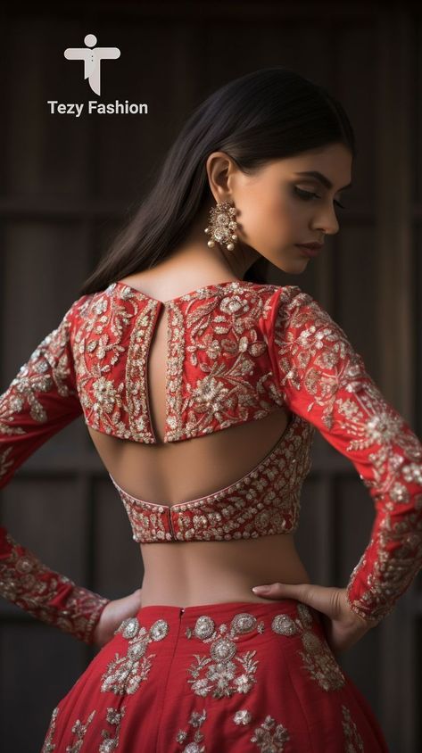 Blouses Designs Latest, Traditional Blouses, Blouse Back Designs, Fusion Fashion, Latest Blouse Designs, Saree Blouse Styles, Backless Blouse Designs, Traditional Blouse Designs, New Saree Blouse Designs