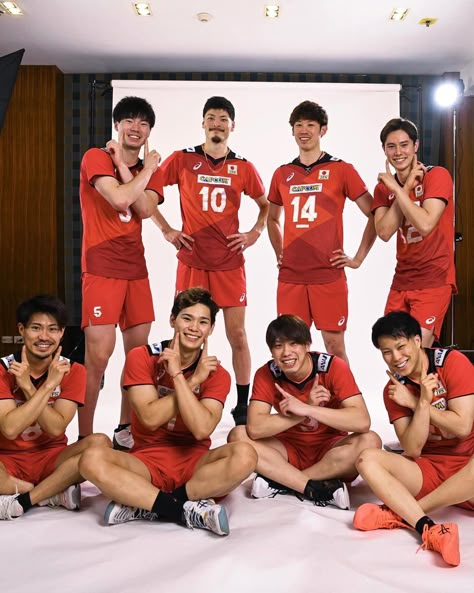 Yuji Nishida, Takahashi Ran, Men's Volleyball, Japanese Volleyball, Volleyball Wallpaper, Ishikawa Yuki, Japan Volleyball Team, Yuki Ishikawa, Volleyball Poses