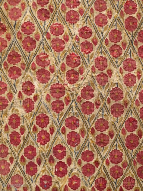 detail of Spanish colonial Tapestry fragment Peru 17/18C. Amazinglyly fine work using camelid fibres Spanish Islands, Spanish Restaurant, Bedroom Cupboard, Bedroom Cupboard Designs, Background Desktop, Desktop Wallpaper Pattern, Island Dining, Backgrounds Patterns, Decor Pictures