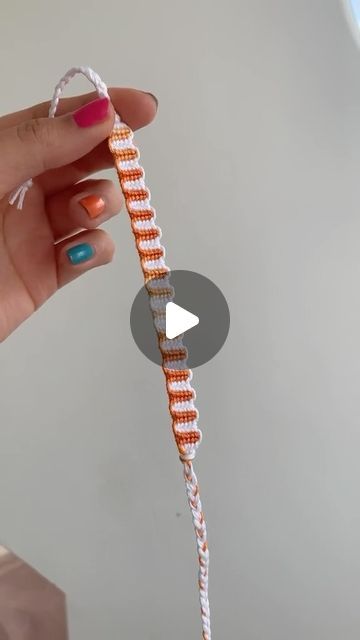 Wave Macrame Bracelet, Simple Embroidery Floss Bracelets, Vertical Wave Friendship Bracelet Tutorial, Mini Wave Bracelet Pattern Tutorial, Half Vertical Wave Bracelet Pattern, Vertical Wave Bracelet Tutorial, How To Friendship Bracelets Tutorials, Wave Bracelet Pattern Tutorials, Half Vertical Wave Bracelet Tutorial