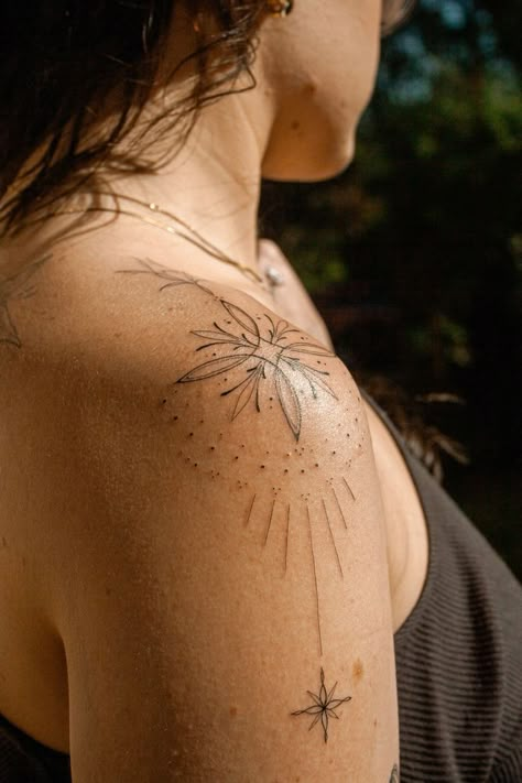 Shoulder Tattoos For Women Ornament, Feminine Shoulder Cap Tattoo, Fire Shoulder Tattoo, Earthy Shoulder Tattoo, Ornamental Shoulder Cap Tattoo, Greek Inspired Tattoos For Women, Shoulder Line Tattoos For Women, Fineline Collarbone Tattoo, Dainty Upper Arm Tattoos For Women