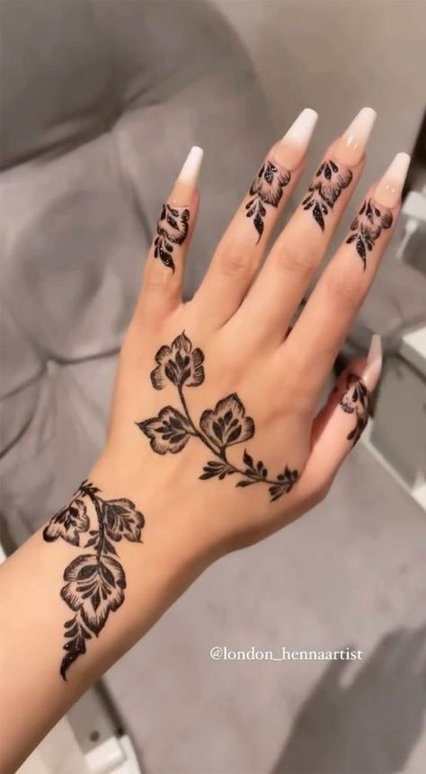 henna designs, mehndi, simple henna designs, moon henna designs, floral henna designs, henna designs love heart, henna designs aesthetic, simple henna designs, henna designs for hand Henna Style Tattoos, Tattoo Designs Hand, Eid Mehndi, Henna Nails, Henna Inspired Tattoos, Cute Henna, Floral Henna Designs, Eid Mehndi Designs, Henna Inspo