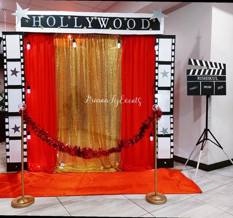 Photobooth Movie Theme, Hollywood Theme Photo Booth, Old Hollywood Photobooth, Hollywood Photobooth, Prom Photobooth, Movie Theme Decorations, Bollywood Party Decorations, Hollywood Photo Booth, Prom Photo Booth