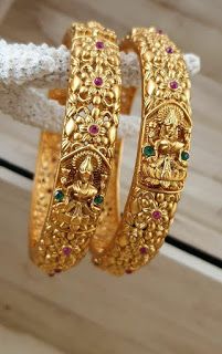 Gold Bangles Indian, Indian Jewellery Gold, Gold Bangle Set, Bangles Gold, Antique Jewelry Indian, Wedding Jewellery Collection, Bridal Fashion Jewelry, Bangles Indian, Jewellery Indian