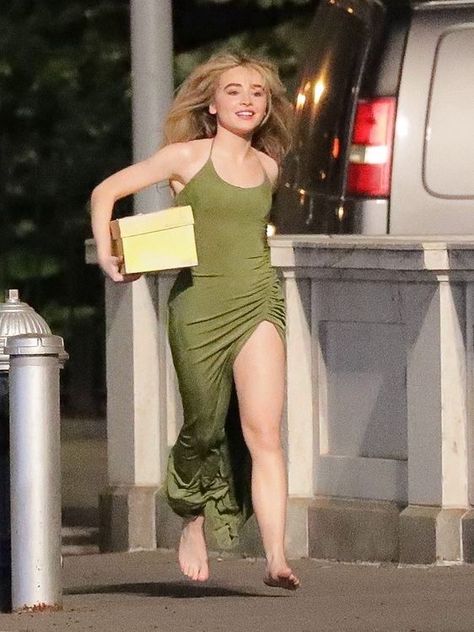 Sabrina Carpenter, Basic Style, Pretty Outfits, Fashion Inspo Outfits, A Woman, Fashion Inspo, Bodycon Dress, Prom Dresses, Mac