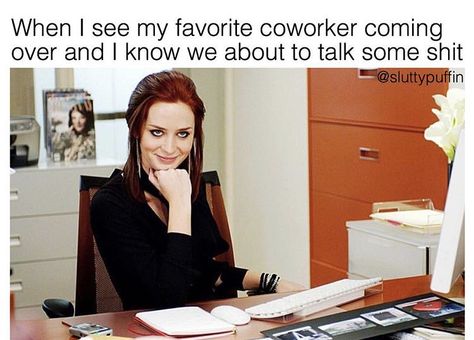 Friends Workplace Humor, Memes In Real Life, Nursing Memes, Funny Work, Work Jokes, Office Humor, Sassy Quotes, Work Memes, Memes Humor