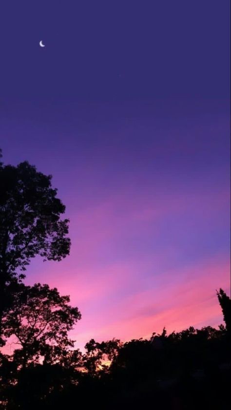 Vanessa Core, Pretty Skies, Sky Photography Nature, Purple Sunset, Muslim Men, Sky Pictures, Purple Sky, Sunset Wallpaper, Pretty Sky