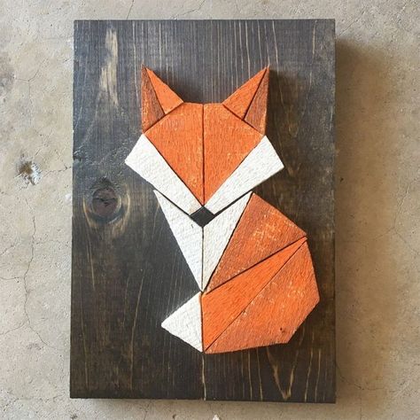 Tre Kunst, Geometric Fox, Wood Art Diy, Narrow Hallway Ideas, Wood Wall Art Diy, Wood Art Projects, Wood Shop Projects, Hallway Ideas Entrance, Pola Sulam