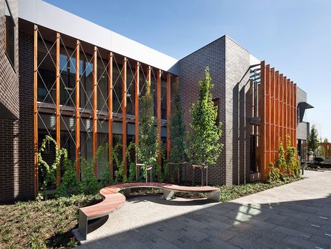 Trellis Design Architecture, Museum Facade Design, Green Facade Design, School Facade Design, Warehouse Design Exterior, Office Architecture Design, Factory Landscape, Cable Trellis, Factory Facade Design