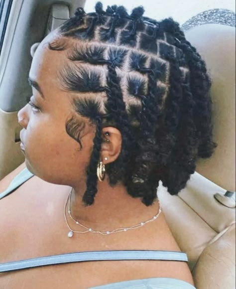 Loc Knot Bob Short Locs, Dreadlock Short Hairstyles, Style For Locs For Women, Retwist Hairstyles For Short Locs, Short Locs Retwist Hairstyles, Medium Loc Parts, Style For Short Locs For Women, Different Locs Styles, Elegant Short Loc Styles Black Women