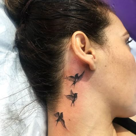 Dove Neck Tattoo, Bird Ankle Tattoo, Bird Tattoo Neck, White Bird Tattoos, Neck Tats, Bird Silhouette Tattoos, Bird Tattoos For Women, Small Neck Tattoos, Vogel Tattoo