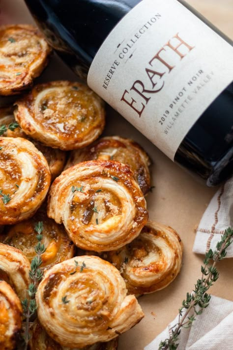 Goat Cheese Pinwheels, Goat Cheese Fig Jam, Fig And Goat Cheese, Happy Hour Appetizers, Puff Pastry Pinwheels, Fig Preserves, Cheese Pinwheels, Gourmet Grilled Cheese, Creamy Goat Cheese