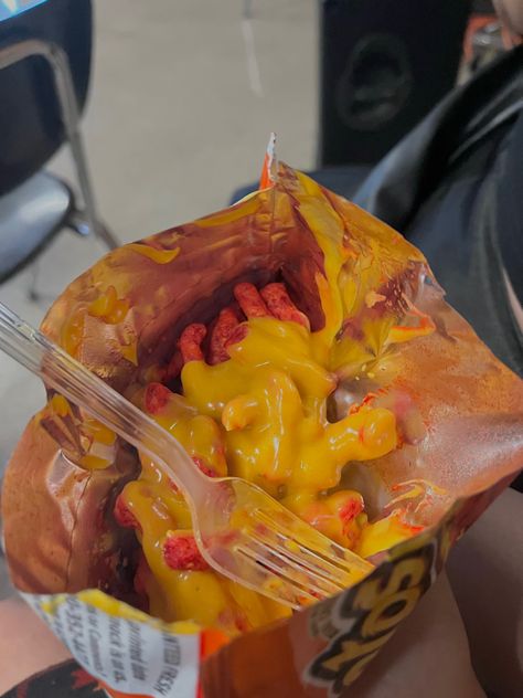 Hot Cheetos And Cheese, Hot Chips Aesthetic, Cheetos With Cheese, Hot Cheetos With Cheese, Hispanic Snacks, Mexican Snack Foods, Nachos Cheese Recipe, Hot Chips, Cups Recipes