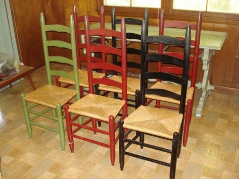 Ladder Back Chairs Redo, Chair Restoration, Antique Ladder, Upcycle Chair, Best Ladder, Antique Wooden Chairs, Picnic Chairs, Chair Inspiration, Room Revamp