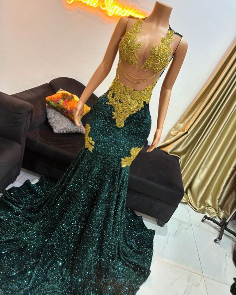 Emerald Gold Prom Dress, Mardi Gras Prom Dress, Green And Gold Prom Dresses, Gold And Green Prom Dress, Emerald Green Prom Dress Corset, Green And Gold Prom Dress, Green And Gold Prom, Hunter Green Prom Dress, Garden Prom Dresses