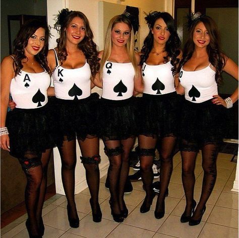 8. Cards | Community Post: “Top 10 DIY Halloween Costumes For College Students On A Budget” Girlfriend Group, Diy Fantasia, Girl Group Halloween Costumes, Meme Costume, Cute Group Halloween Costumes, Halloween Costumes College Girls, Holloween Costume, Masks Diy, Games Diy