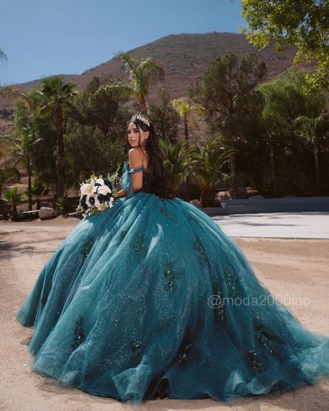 Dark Teal Quinceanera Dresses, Moda2000 Quince Dresses, Teal Quinceanera Dresses, Forest Quinceanera, Emerald Quince, Green Quince Dress, Turquoise Quinceanera Dresses, Green Quinceanera Theme, Emerald Green Quince