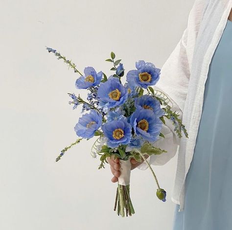 Blue Poppy Bouquet, Tiny Wedding Bouquet, Micro Bouquet, Single Flower Bouquet, Plant Diy, Flower Farming, Tiny Wedding, Boquette Flowers, Wedding Vision