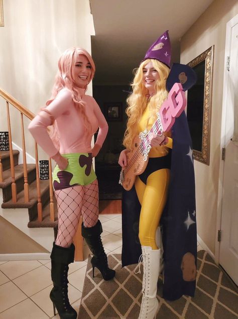 Woman Costumes Ideas, Spongebob Pirate Costume, Spongebob Patrick Halloween Costumes, Cute Spongebob And Patrick Costumes, Patrick Star Costume Women, Unique Diy Costumes, Patrick And Spongebob Costume, Patrick Cosplay, Gen Z Halloween Costumes