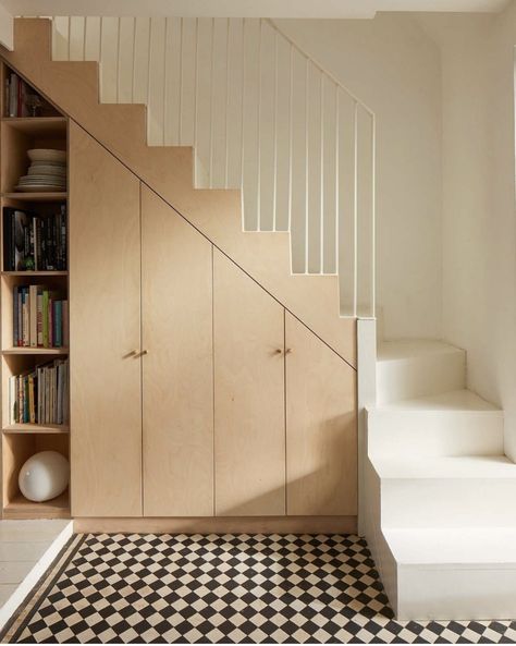 Cabinet Under Stairs, Under Stairs Nook, Space Under Stairs, Stair Nook, Small Staircase, Staircase Storage, Loft Stairs, Under The Stairs, Lan Can