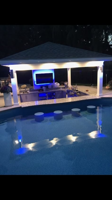 Swimming Pool With Swim Up Bar, Bar In Pool Ideas, Pool Designs With Swim Up Bar, Pool With Seating Inside, Rectangle Pool With Swim Up Bar, Bar Near Pool, Outside Pool Bar Ideas, Swimming Pool Bar Design, Pool With Bar Stools