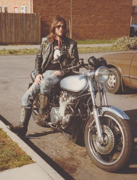 70s Motorcycle Aesthetic, 70s Biker Aesthetic, Biker Aesthetic Outfits, Vintage Biker Aesthetic, Biker Gang Aesthetic, 1970s Motorcycle, 70s Motorcycle, 70s Biker, The Bikeriders