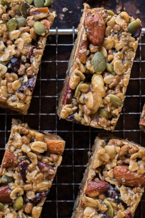 Trail Mix Bars, Healthy Energy Bars, Energy Bars Healthy, Energy Bars Homemade, Lifestyle Of A Foodie, Energy Bars Recipe, Healthy Snack Bars, No Bake Energy, Granola Bites