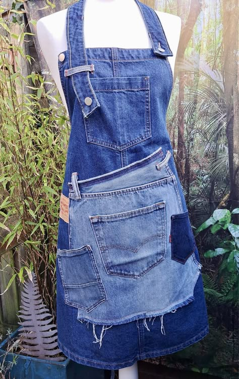 Jean Aprons, Jeans Apron, Jean Upcycle, Denim Aprons, Artisanats Denim, Jean Diy, Jean Apron, Denim Upcycle, Garden Apron