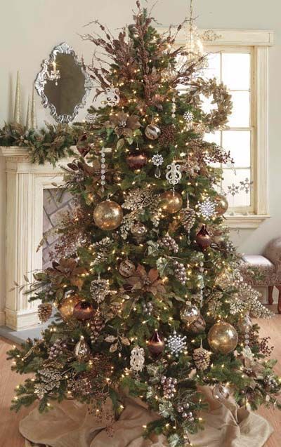 * Woodsy Christmas, Christmas Woodland, O Christmas Tree, Christmas Tree Decorating, Christmas Tree Inspiration, Oh Christmas Tree, Tree Decorating, Beautiful Christmas Trees, Decor Storage