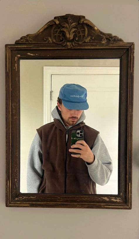 Mens Fashion With Hat, Patagonia Aesthetic Men, Fall Guy Fits, Men’s Cargo Pants Style, Granola Guy Aesthetic Summer, Mens Outdoorsy Fashion, Granola Fits Men, Mens Fashion Granola, Granola Man Aesthetic