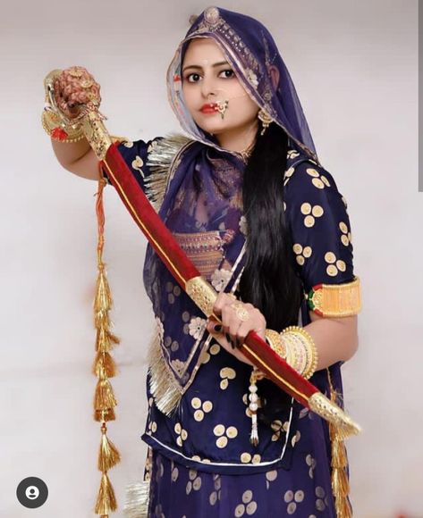 Rajput Girls Dp, Baisa Pic, Rajasthani Jewellery, Rajasthani Bride, Cultural Dress, Rajasthani Dress, Cute Photo Poses, Rajputi Dress, Groom Wedding Dress