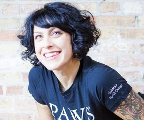 Danielle Colby Danielle Colby, Burlesque Dancer, American Pickers, Sagittarius Women, Fun Characters, Tv Personality, Reality Tv Stars, A Haircut, Reality Shows