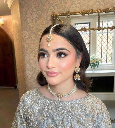 Shaadi Makeup, Nikkah Makeup, Desi Bridal Makeup, Pakistani Makeup Looks, Mehndi Makeup, Pakistani Makeup, Indian Wedding Makeup, Indian Bride Makeup, Eye Makeup Images