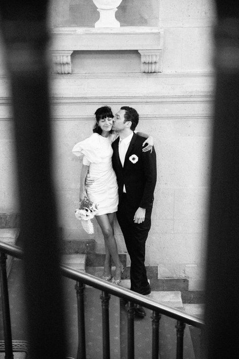 Urban Wedding Photography, Beach Film, Courthouse Wedding Photos, City Wedding Photos, Wedding Portrait Poses, Wedding Mountain, Alys Beach, Modern Wedding Photography, Wedding Picture Poses