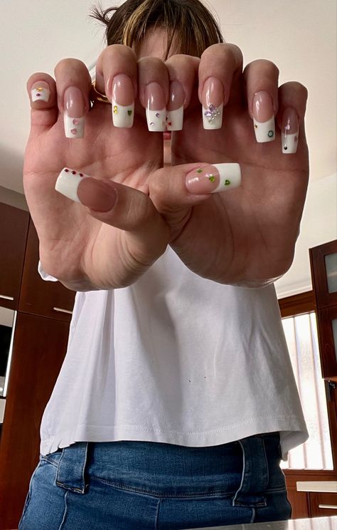 Unique Natural Nails, 90s Nails French Tips, Coordinating Nails For Friends, 90s Inspired Nail Designs, Dramatic French Tip Nails, 2000s Nails Short, 90s French Tip Nails, French Tip With Gems, 00s Nails