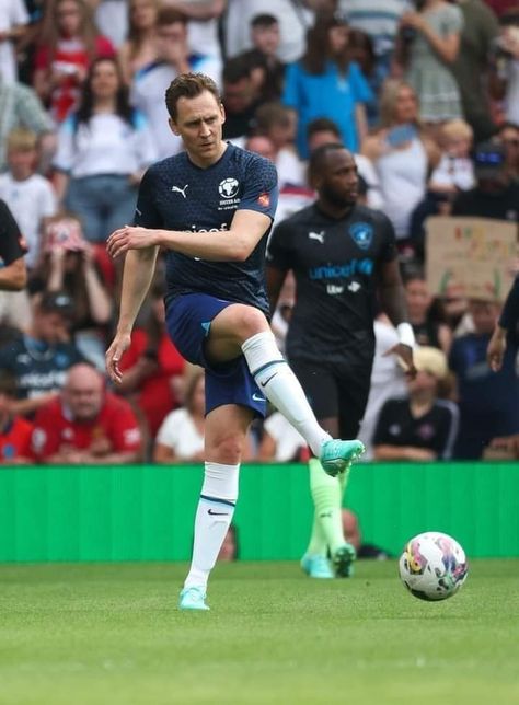 Tom Hiddleston 2023, Family Editorial, Soccer Aid, Thor 1, Thomas William Hiddleston, Manchester England, Tommy Boy, British Boys, Tom Hiddleston Loki