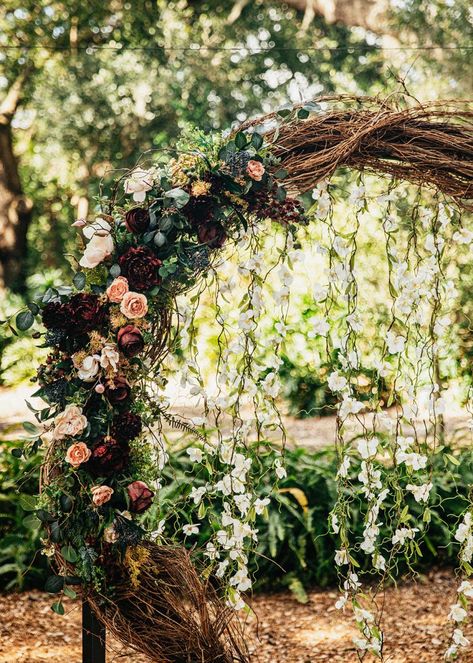 Grape Vine Wedding Decor, Patio Wedding Decor, Cottagecore Wedding Decor, Middle Earth Wedding, Modern Boho Wedding, Disney Inspired Wedding, Bay Photo, Vine Wreath, Wedding Cross