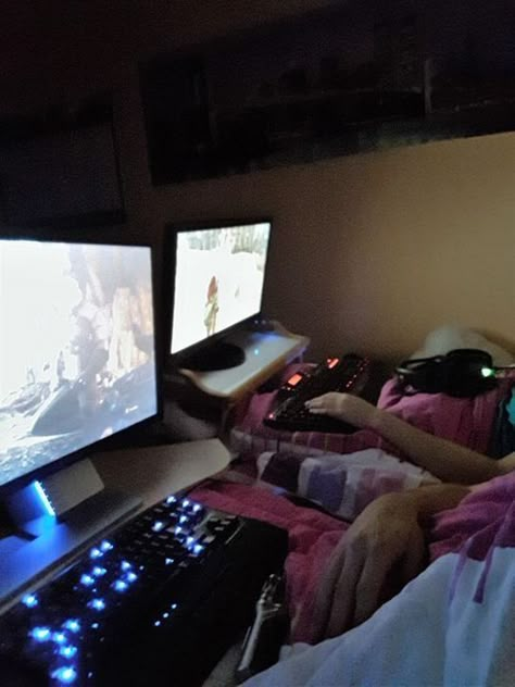 Gamer Couple, Game Computer, Gamer Boyfriend, Grunge Couple, Me N Who, Could Be Us, Couple Games, Ulzzang Couple, Cute Games