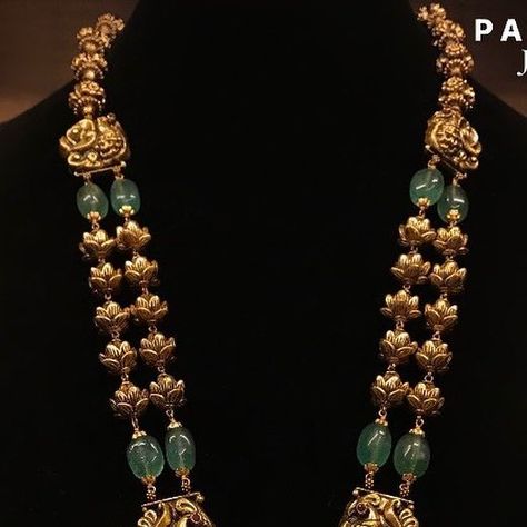 4,345 likes, 333 comments - pavithra_jewelsJuly 4, 2023 on : "Pure Gold Antique Jewellery studded with Emeralds Collection from PAVITHRA JEWELS (House of Exquisite Premium Jewellery) 916 Hallmark Je..." Antique Gold Necklace Indian Bridal Jewelry, Gundla Haram Designs, 30 Grams Gold Necklace Indian, Gold Antique Necklace Designs, Bangles Jewelry Designs Gold, Beads Jewelry Indian Gold, Necklace Designs Gold Indian, Hallmark Jewellery, Gold Antique Necklace