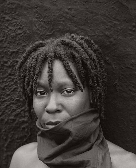 Young whoopi Goldberg Whoopie Goldberg, Herb Ritts, Whoopi Goldberg, Black Hollywood, Black Excellence, Famous Faces, Black Is Beautiful, Beautiful Black Women, Black Beauty