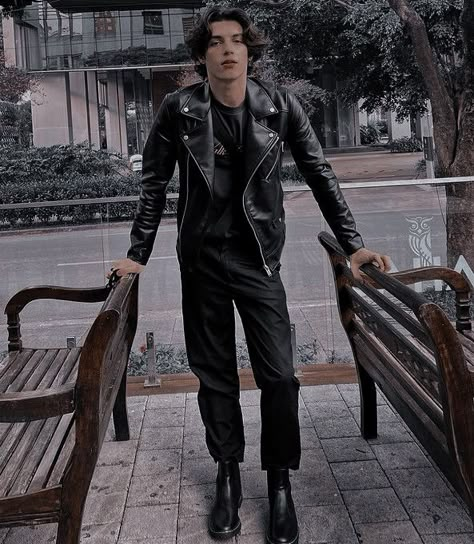 Glam Rock Style Outfits 80s, 90s Biker Aesthetic, Rock Band Outfits Male, Rockstar Men Outfit, Rocker Boy Aesthetic, Star Boy Outfits Men, Rockstar Boy Aesthetic, Rockstar Boyfriend Outfit, Badboy Aesthetics