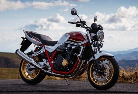 New Honda CB1300 series launched in Japan, price starts at INR 11.16 lakh Motorcycle Cb1300, Cb1300 Wallpaper, Honda Cb Series, Beast Silhouette, Beauty And The Beast Silhouette, Cb 1300, Super Four, Racer Motorcycle, Shift Pattern