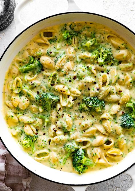 Broccoli Mac and Cheese - Two Peas & Their Pod Mac And Peas, Broccoli Macaroni And Cheese, Panera Broccoli Mac And Cheese Recipe, Broccoli Entree, Baked Broccoli Mac And Cheese, Brocolli Mac And Cheese, Broccoli Cheddar Mac And Cheese, Cheesy Broccoli Pasta, Broccoli Mac And Cheese Recipe