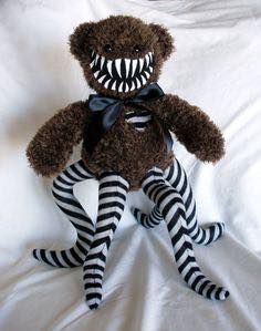 Beatlejuice’s Teddy? Scary Stuffed Animals, Creepy Stuffed Animals, Creepy Cute Aesthetic, Creepy Toys, Doll Plushies, Cute Plushies, Kawaii Plush, Kawaii Plushies, Voodoo Dolls