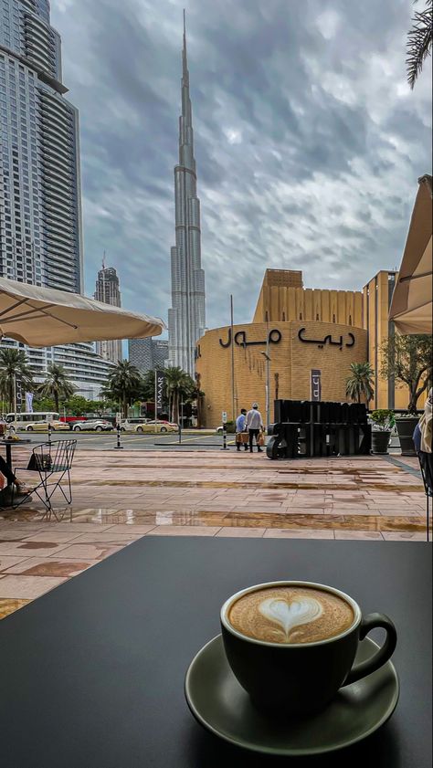 Dubai Vacation Pictures, Dubai Story Instagram, Dubai Instagram Story, Coffee In Dubai, Pictures Of Dubai, Dubai Vibes, Cafe Dubai, Life In Dubai, Dubai Photoshoot