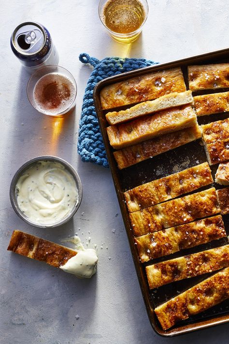 Sheet Pan Pretzel Focaccia with Cheese Sauce Easy Sheet Pan Appetizers, Sheet Pan Snacks, Pretzel Focaccia, Sheet Pan Appetizers, Easy Super Bowl Appetizers, Super Bowl Appetizers, Easy Super Bowl, Pan Dishes, Healthy Superbowl Snacks