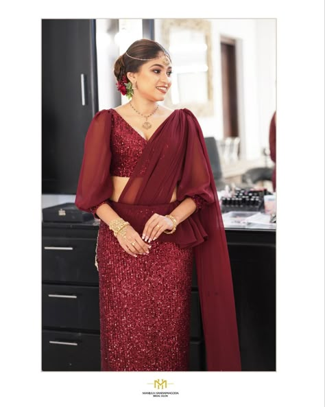 Kandiyan Saree Blouse Designs, Wedding Saree Jacket Designs Latest, Modest Blouse Designs Saree, Kandyan Bridal Saree Designs, Kandian Saree Jacket Designs Latest, Kandiyan Saree Designs, Kandyan Saree For Party, Wedding Saree Jacket Designs, Osariya Designs