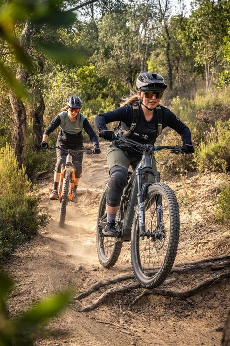 Exploring the great outdoors, one trail at a time 🌲 Find your perfect trail partner now. Adrenaline Sports, Mountain Biking Women, Women Cyclists, Bike Riders, Bike Photography, Electric Mountain Bike, Bike Rider, Adventure Bike, Mountain Bikes