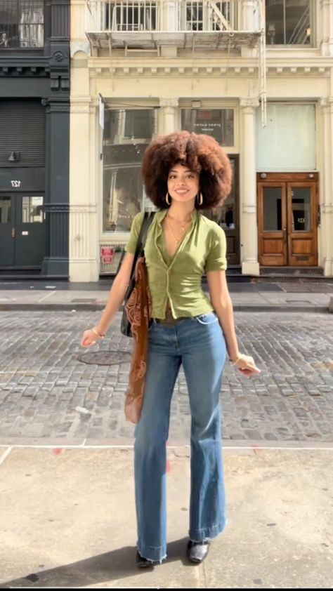 Brunch Outfit With Braids, New Orleans 90s Fashion, Earth Sign Aesthetic Outfit, Playful Casual Outfit, Jewel Tones Outfit Color Combos, Cute 80 Degree Weather Outfits, Cute Summer Fair Outfits, Lime Outfit Color Combinations, Black Woman Casual Outfits